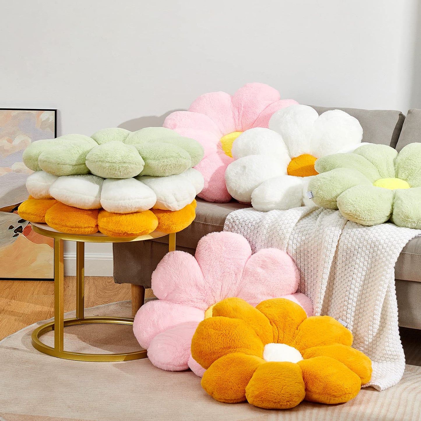21.65In Cute White Flower Throw Pillow Floor Cushion Pillow as Room Decor Desk Chair Cushion Decorative Bed Throw Pillows for Girls Adults