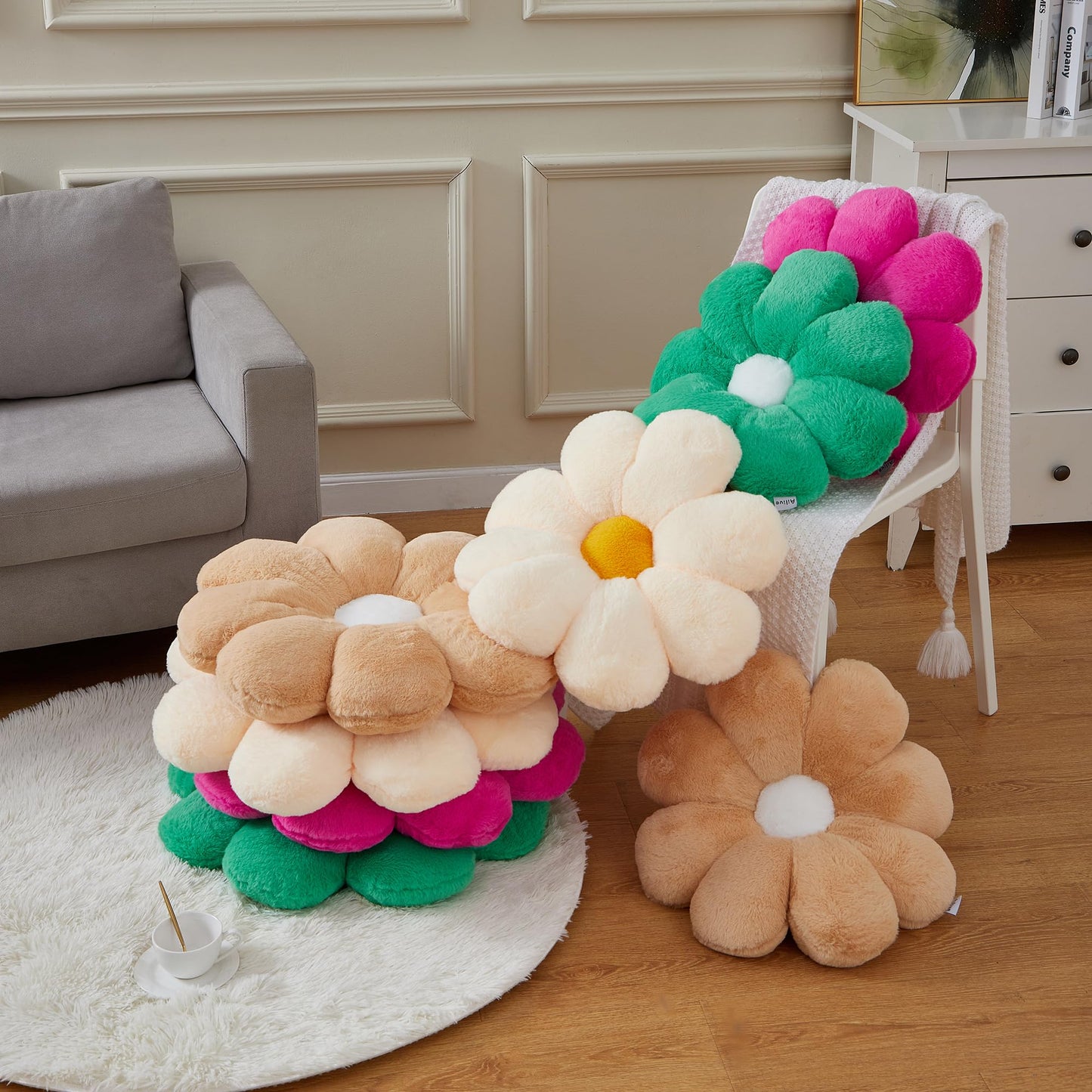21.65In Cute White Flower Throw Pillow Floor Cushion Pillow as Room Decor Desk Chair Cushion Decorative Bed Throw Pillows for Girls Adults