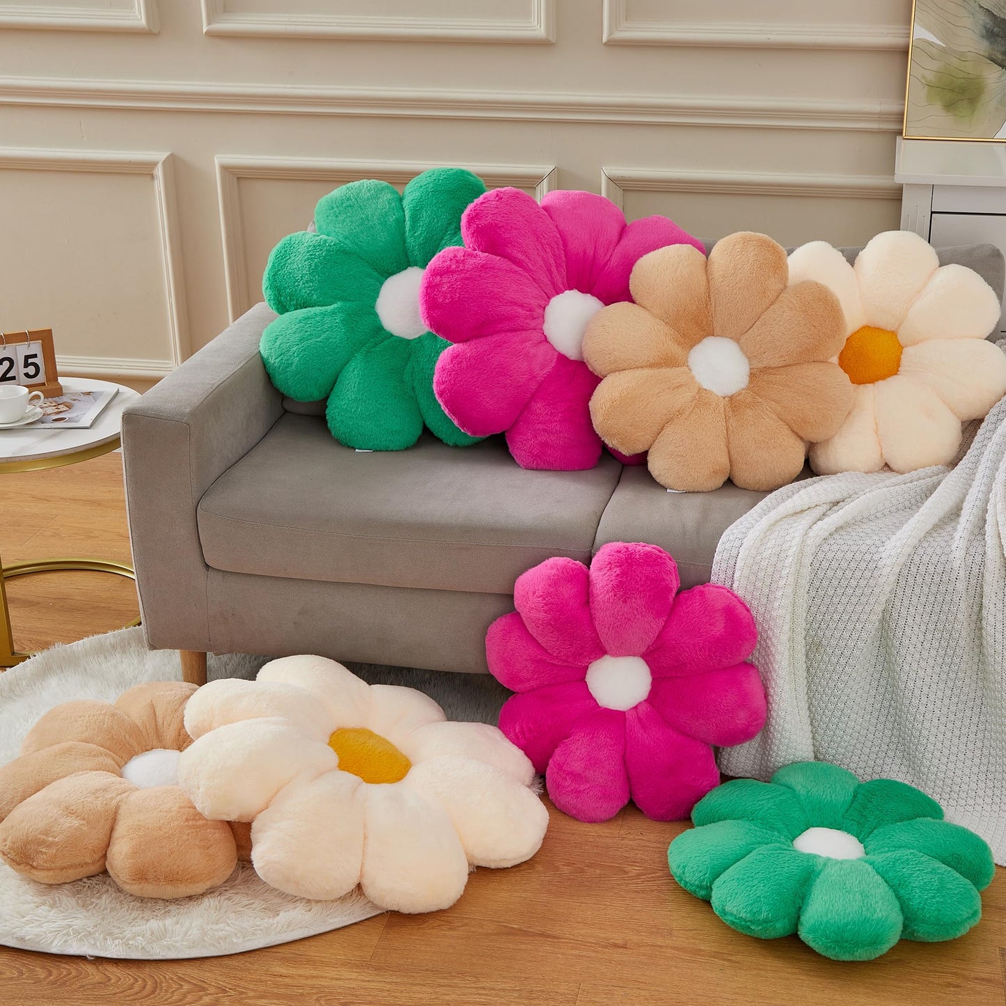21.65In Cute White Flower Throw Pillow Floor Cushion Pillow as Room Decor Desk Chair Cushion Decorative Bed Throw Pillows for Girls Adults