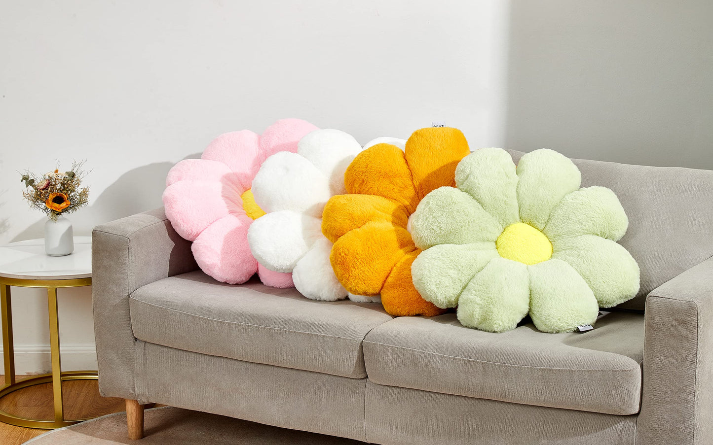 21.65In Cute White Flower Throw Pillow Floor Cushion Pillow as Room Decor Desk Chair Cushion Decorative Bed Throw Pillows for Girls Adults