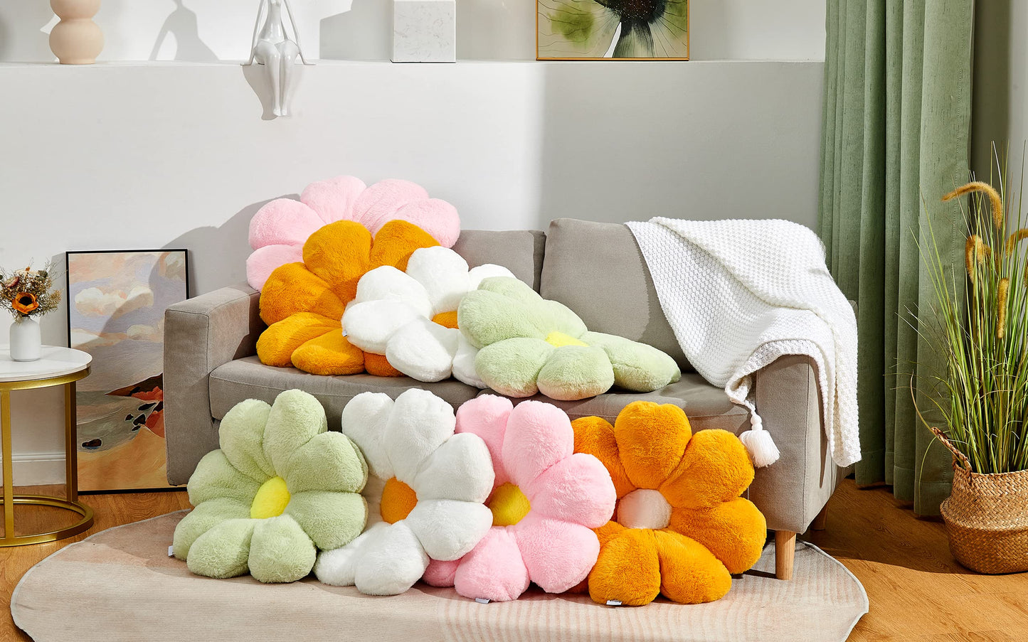 21.65In Cute White Flower Throw Pillow Floor Cushion Pillow as Room Decor Desk Chair Cushion Decorative Bed Throw Pillows for Girls Adults