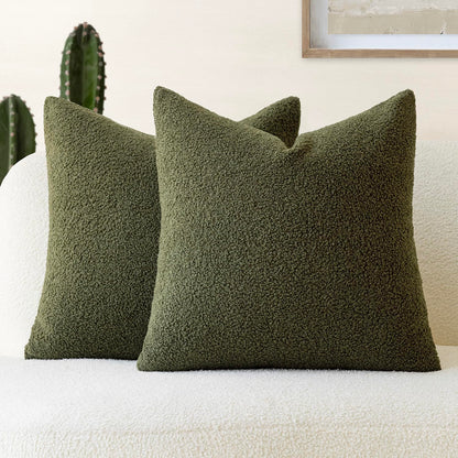 Foindtower Pack of 2, Curly Faux Fur Decorative Throw Pillow Covers Soft Neutral Plush Cushion Case Cozy Fluffy Furry Pillowcase for Home Living Room Couch Bedroom Sofa 18 x 18 Inch, Cream White