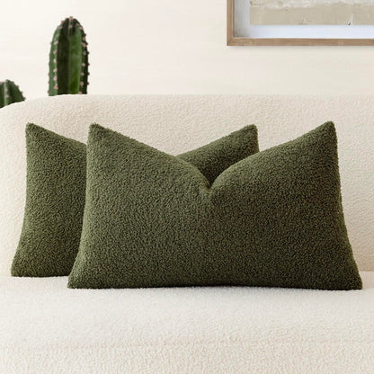 Foindtower Pack of 2, Curly Faux Fur Decorative Throw Pillow Covers Soft Neutral Plush Cushion Case Cozy Fluffy Furry Pillowcase for Home Living Room Couch Bedroom Sofa 18 x 18 Inch, Cream White