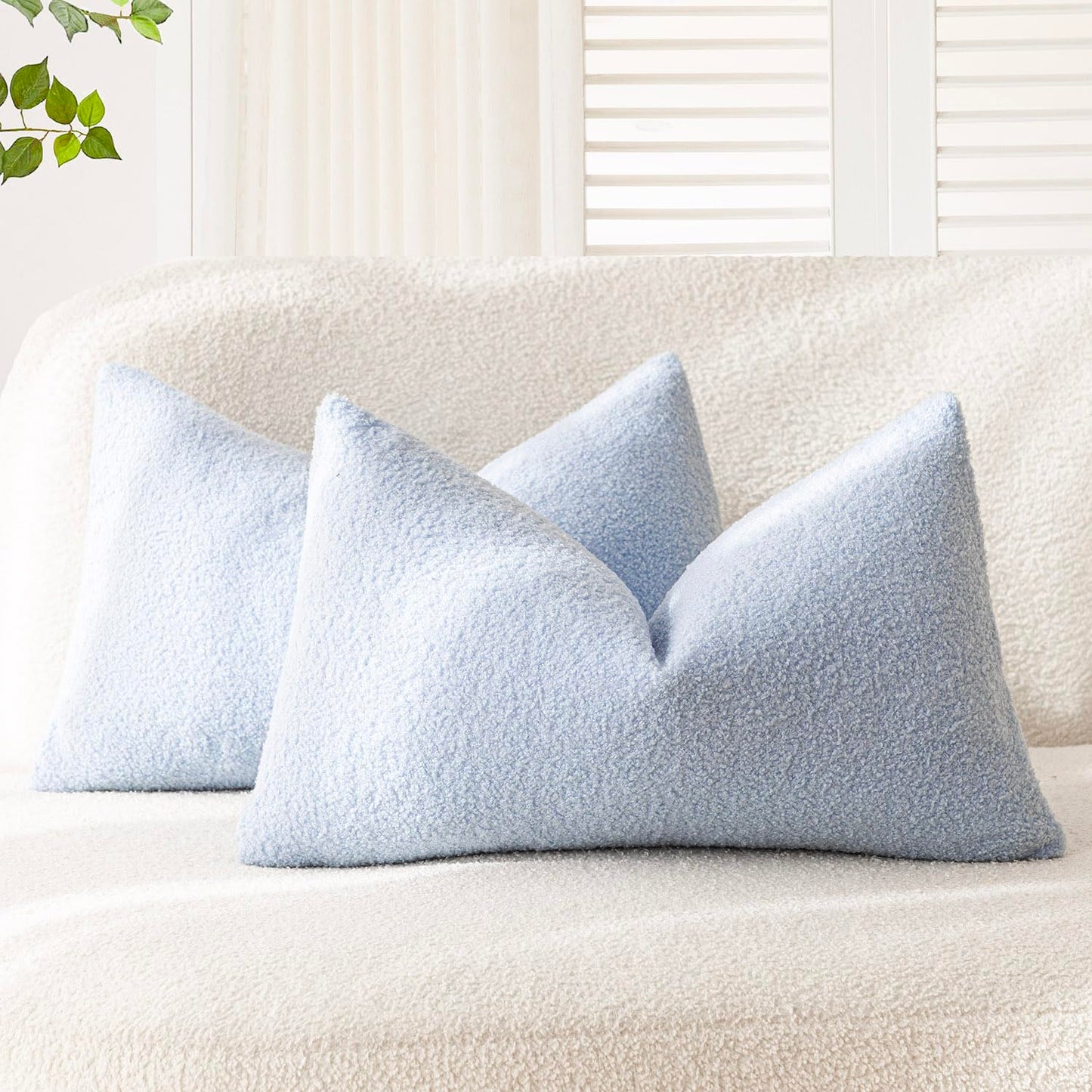 Foindtower Pack of 2, Curly Faux Fur Decorative Throw Pillow Covers Soft Neutral Plush Cushion Case Cozy Fluffy Furry Pillowcase for Home Living Room Couch Bedroom Sofa 18 x 18 Inch, Cream White